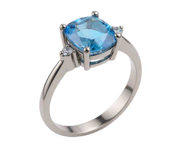18KT WHITE GOLD RING SET WITH 01 BLUE TOPAZ AND 02 WHITE SAPPHIRES 