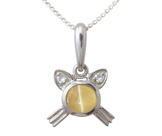 18KT WHITE GOLD PENDANT SET WITH 01 CHRYSOBERYL CATS EYE AND 2 DIAMONDS
