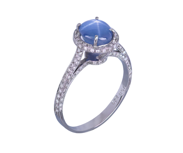 18KT WHITE GOLD RING SET WITH 01 STAR SAPPHIRE AND 148 DIAMONDS 

